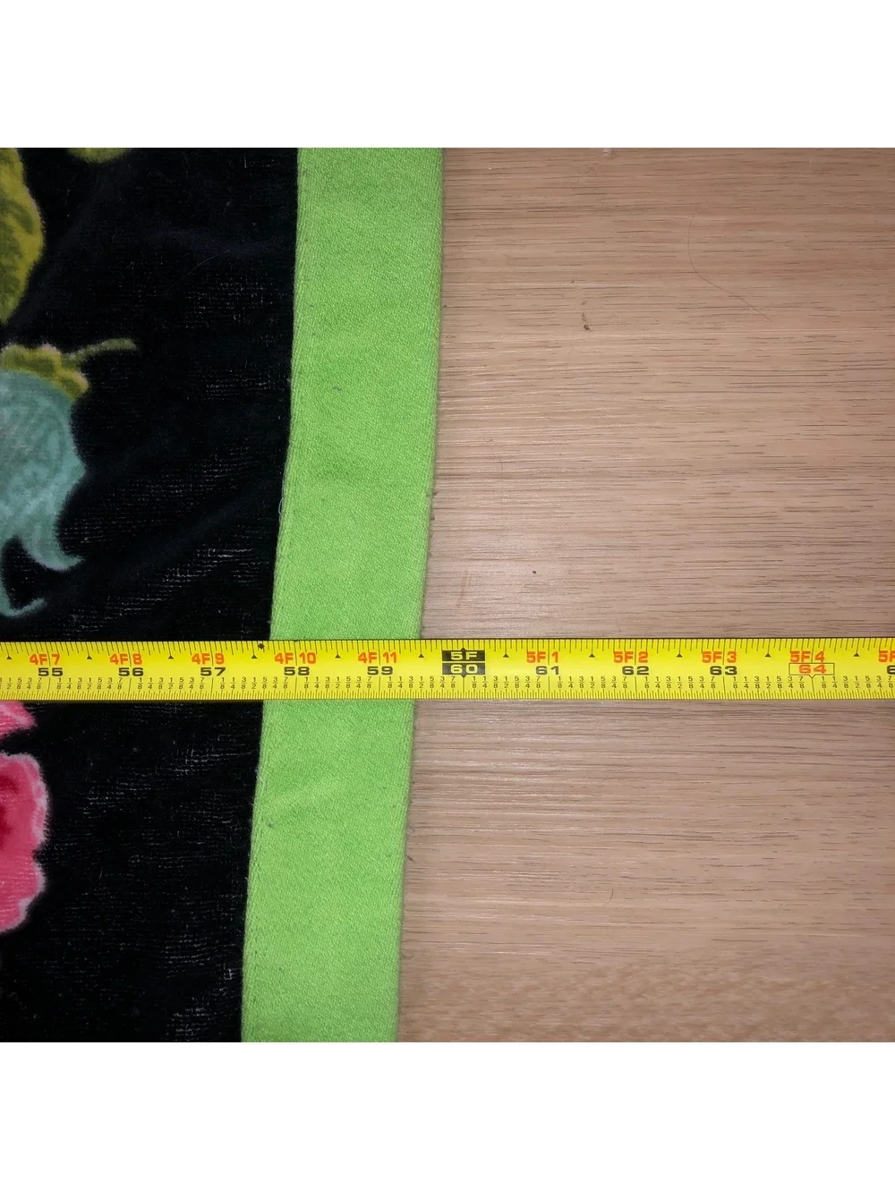 VINTAGE VERA BRADLEY BOTANICA FLORAL BLACK BEACH POOL TOWEL RETIRED 60” x 34”